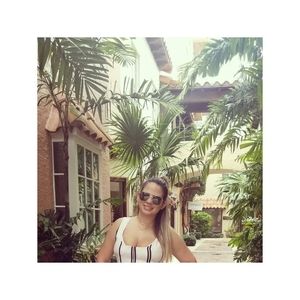 Meet your Posher, Jessica castillo